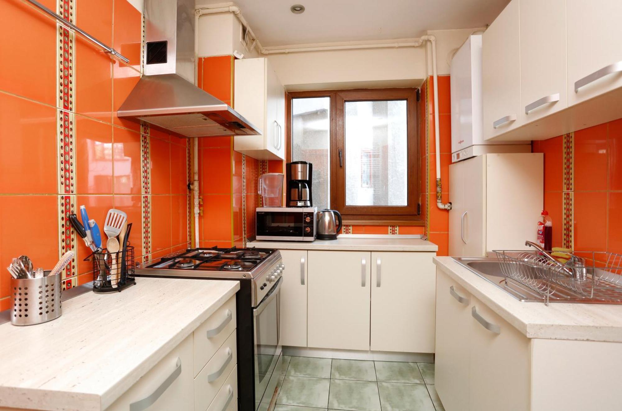 Peaceful Getaway - Generous 3-Bedroom Sanctuary - Close To Historic Old Town Bükreş Dış mekan fotoğraf